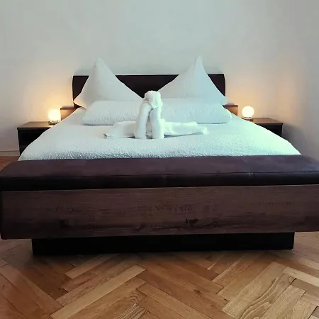 Henry's Homestay szállás