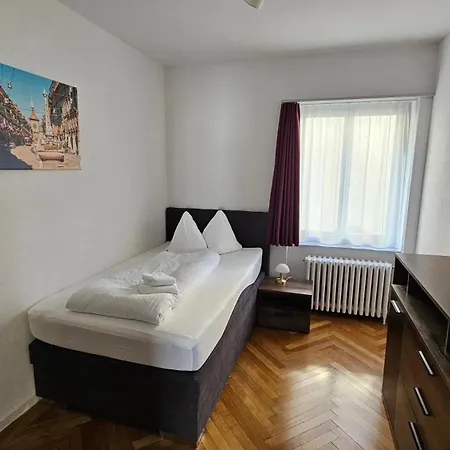 Henry's Quarto em Acomodações Particulares Interlaken